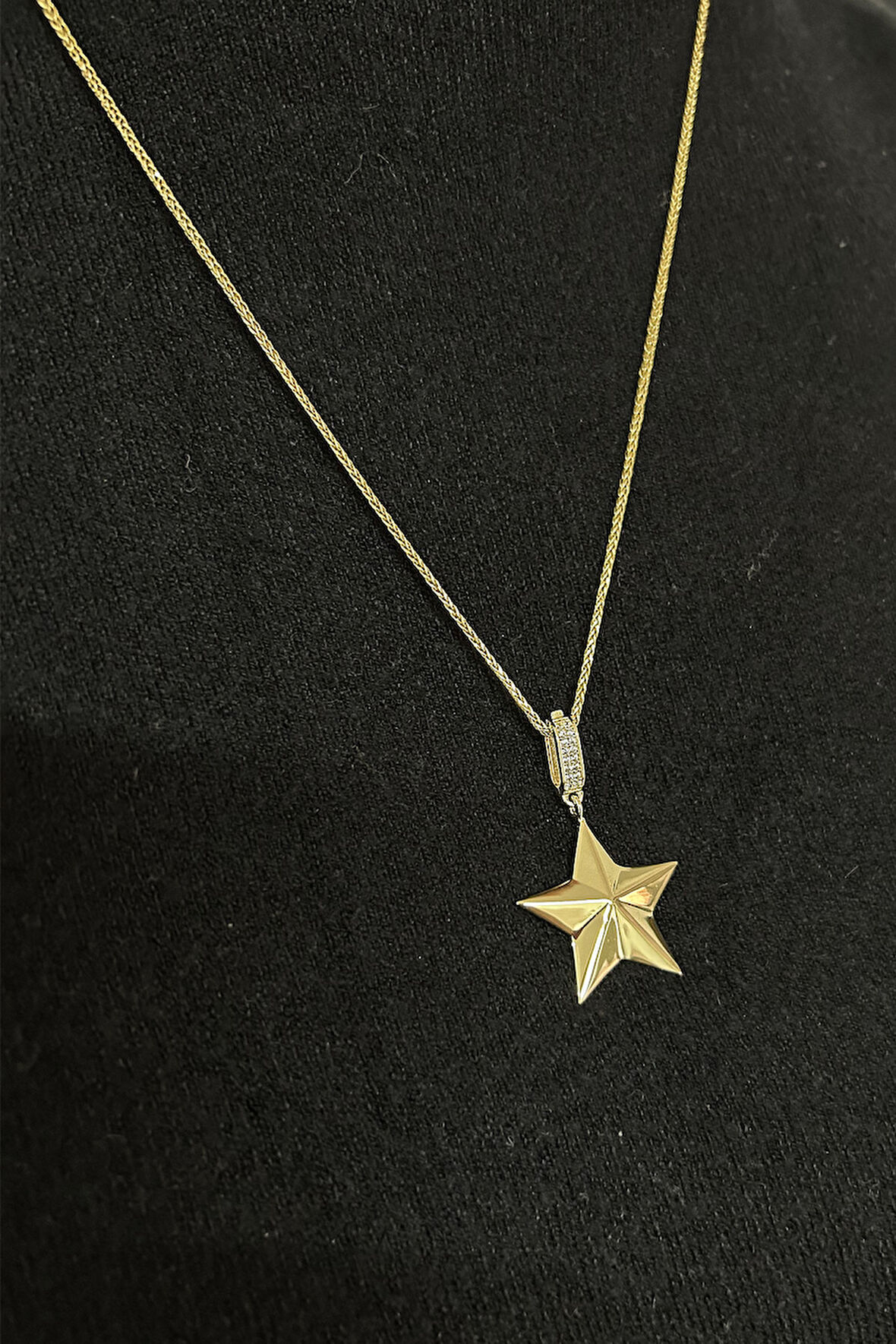 Klipsli Halka Altın Taşsız Yıldız Kolye