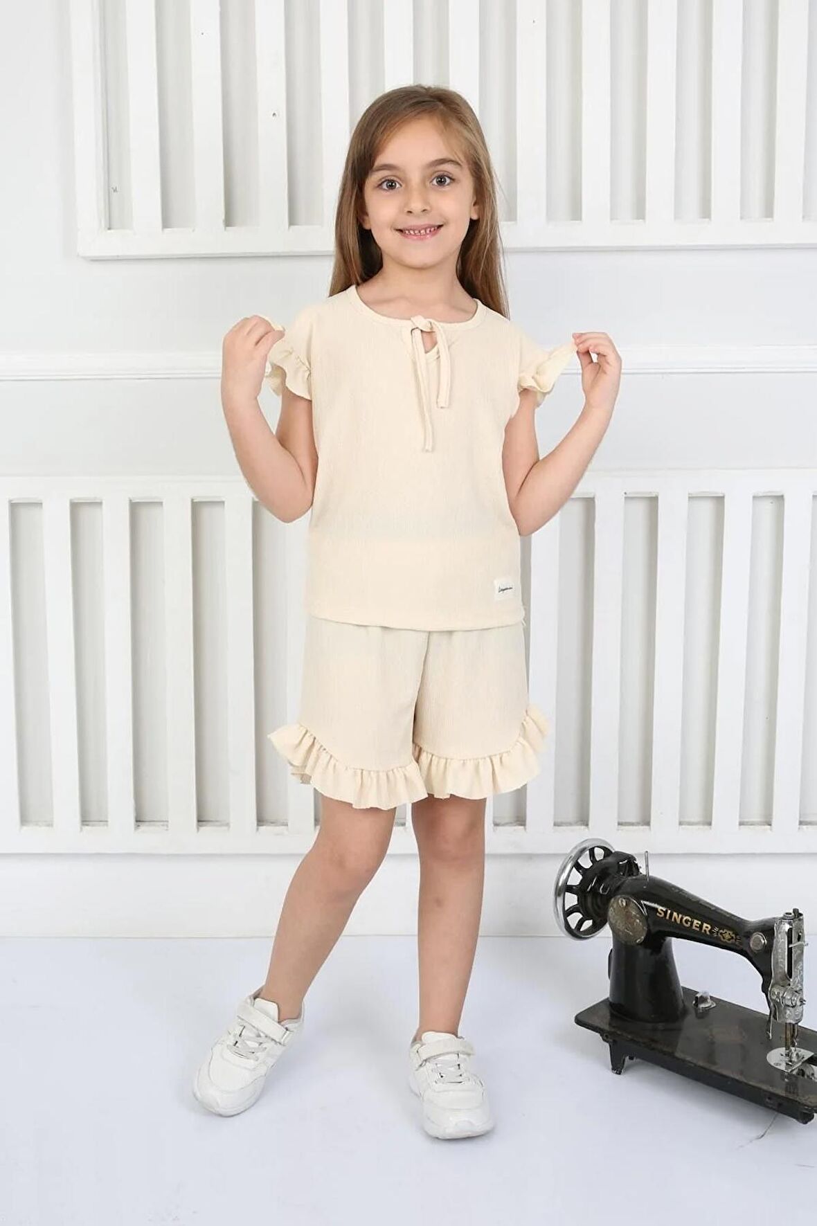 Fırfır Detaylı Şortlu Yazlık Kız Çocuk Takım