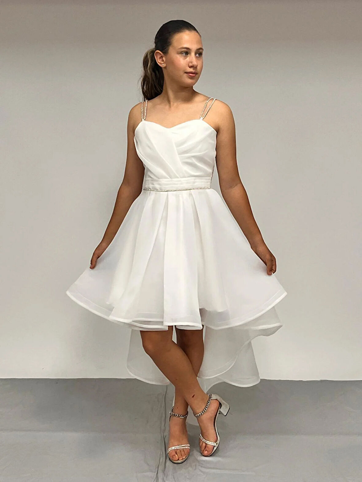 Kız Çocuk Abiye Beyaz  Taş Kordon Askılı Kalp Yaka  Kuyruklu  Şifon Abiye Elbise 10-15 Yaş