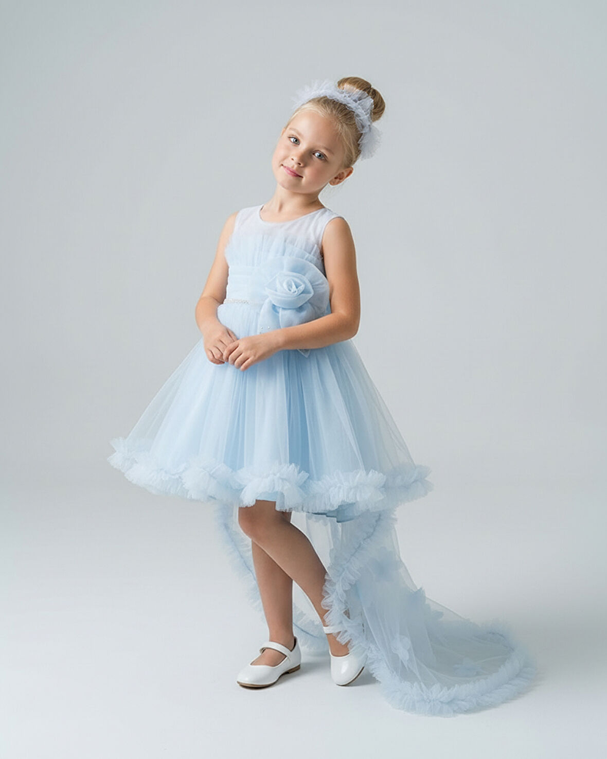 Kız Çocuk Askılı İnci ve Gül Detaylı Çıkabilen Kuyruklu Taç Hediyeli Monita Kız Çocuk Abiye Elbise 3-7 Yaş