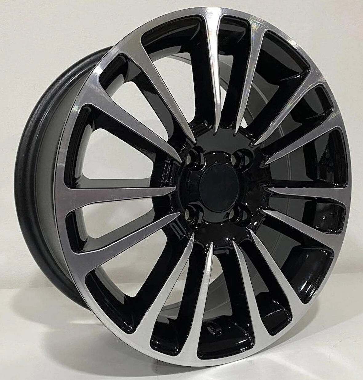 RENAULT CLİO UYUMLU JANT DY955 6.5X15 4X100 ET-35 67.1 BD (4 ADET)