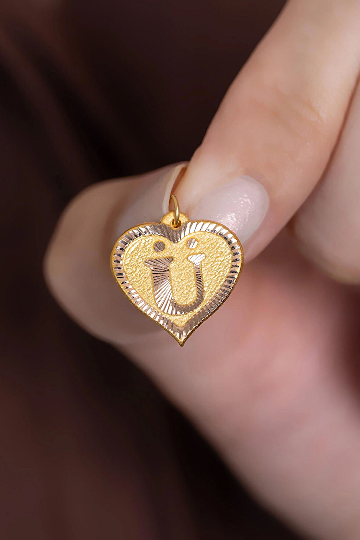 14 Ayar Altın Ü Harfli Nostaljik Kalp Kolye Ucu