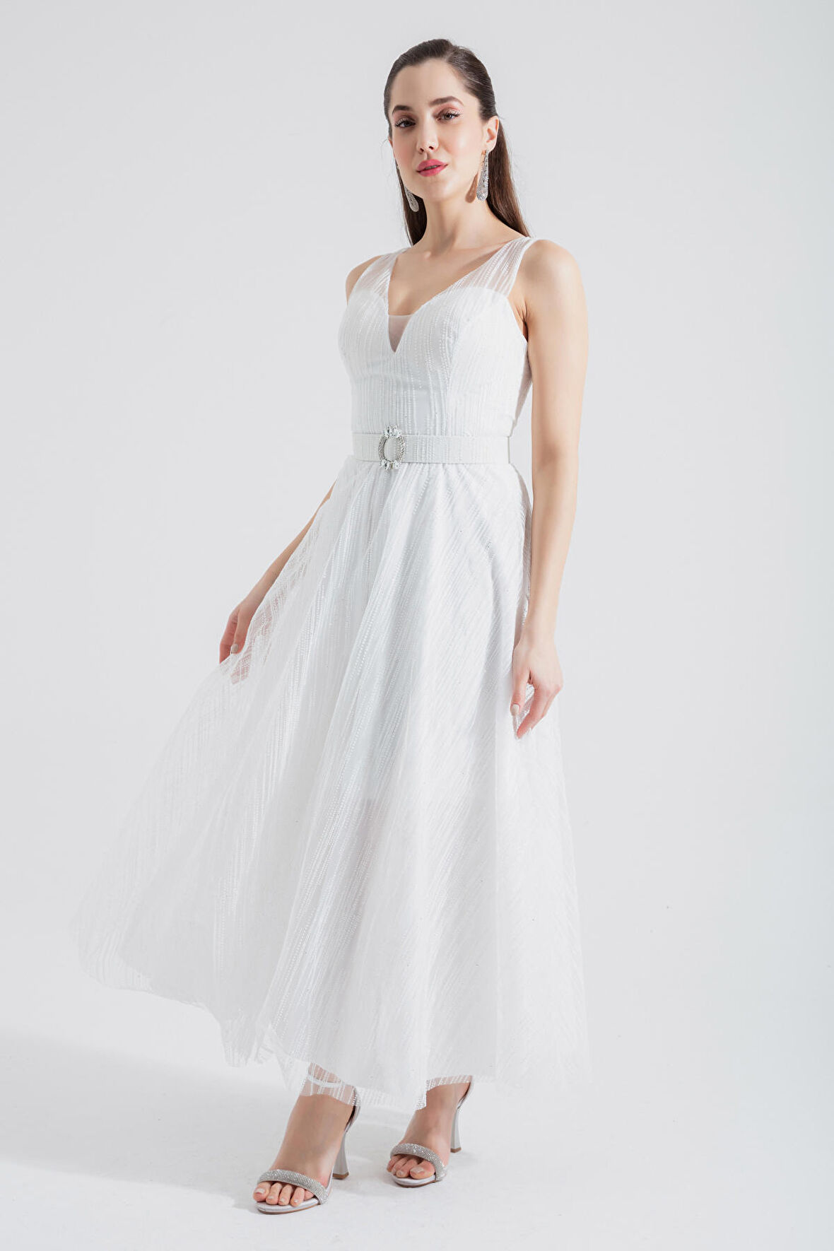 Kadın Beyaz V Yaka Simli Midi Abiye Elbise