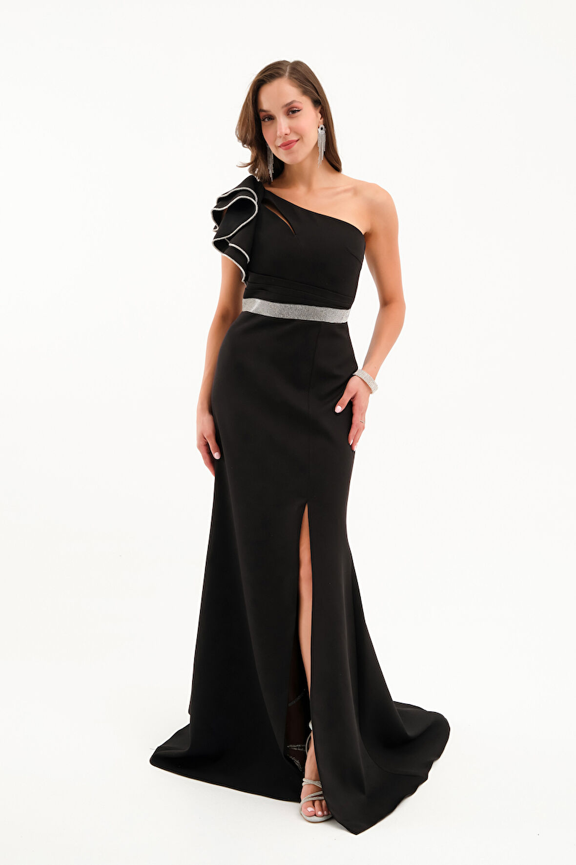 Kadın Siyah Tek Omuz Fırfırlı Uzun Söz Nişan Nikah Abiye Elbise