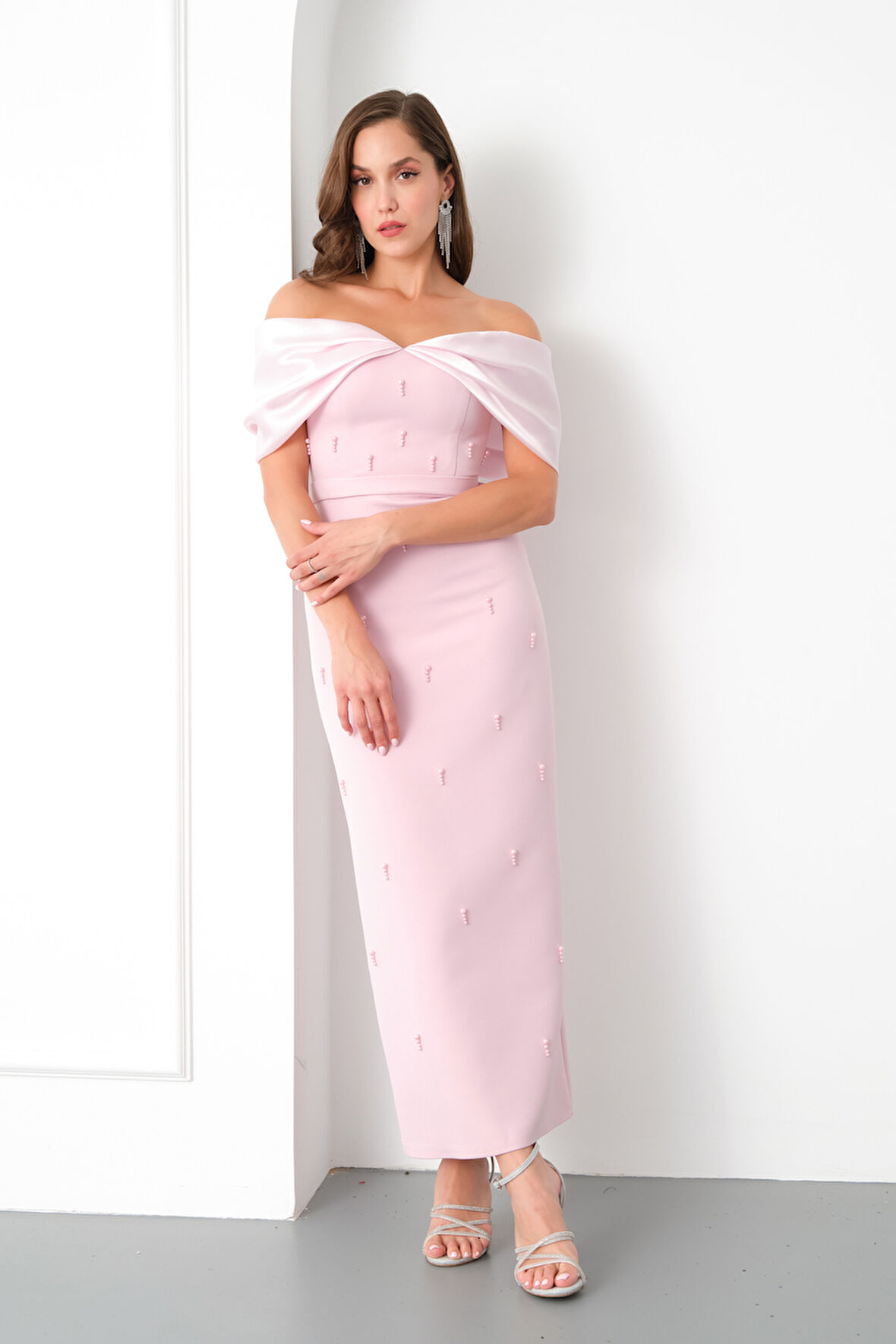 Kadın Pudra Kayık Yaka İncili Söz Nişan Nikah Abiye Elbise