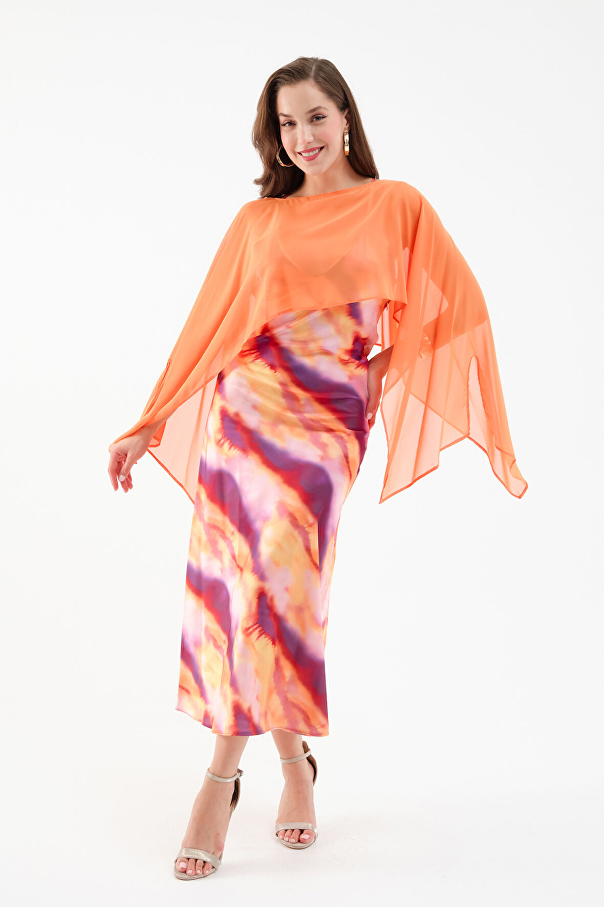 Kadın Turuncu Desenli Saten Elbise