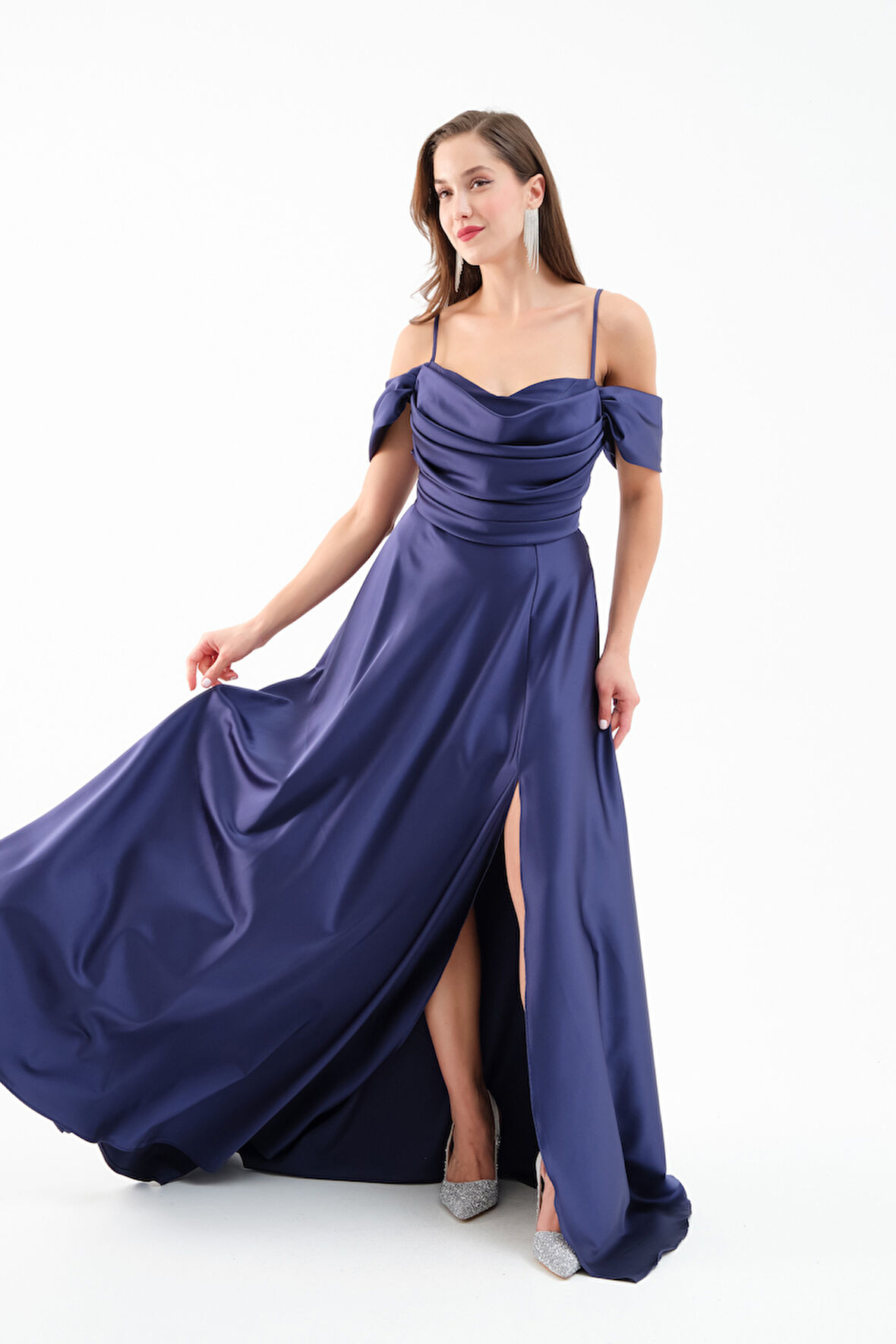 Kadın Lacivert Düşük Kol Saten Abiye Elbise