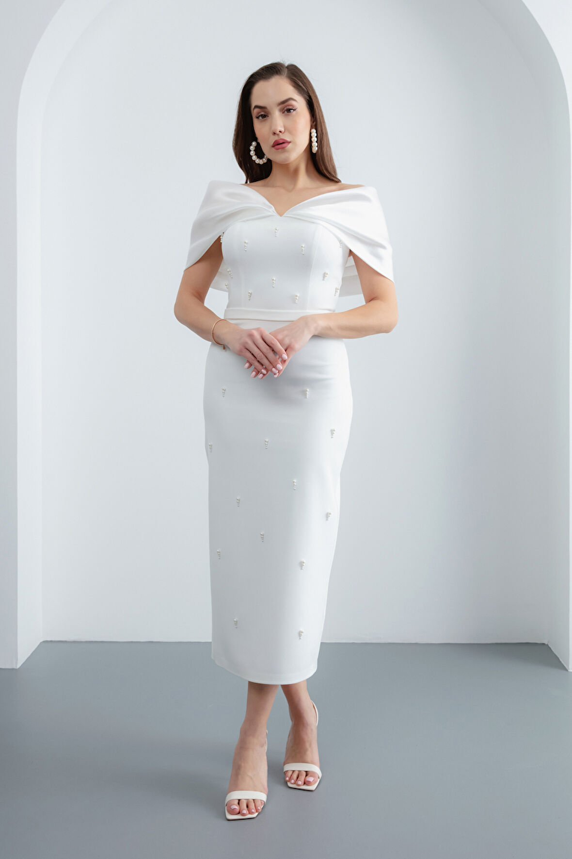 Kadın Beyaz Kayık Yaka İncili Söz Nişan Nikah Abiye Elbise