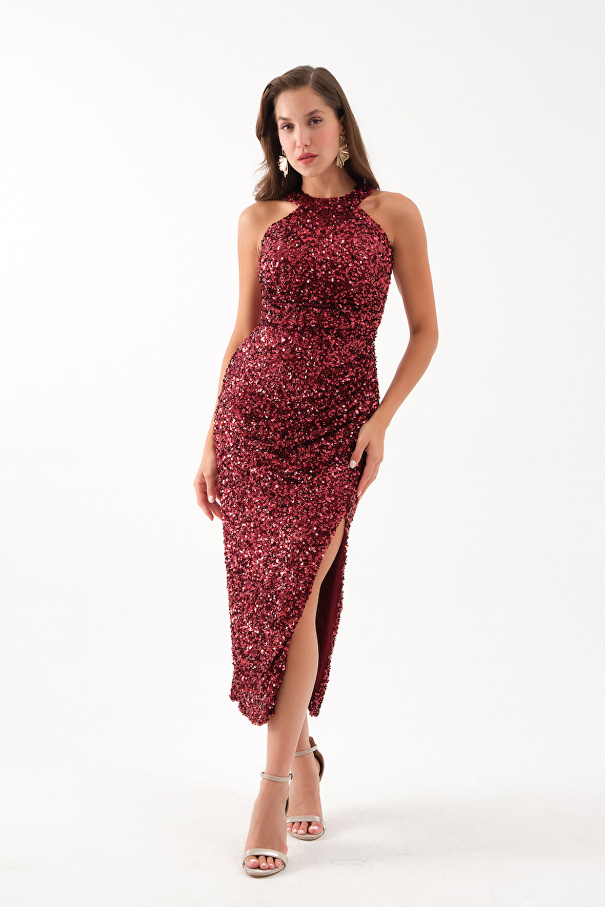 Kadın Bordo Halter Yaka Payetli Abiye Elbise