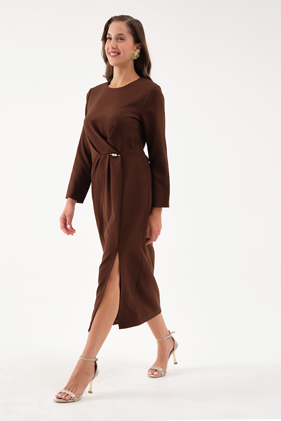 Kadın Kahverengi İnci Detay Midi Davet Elbisesi