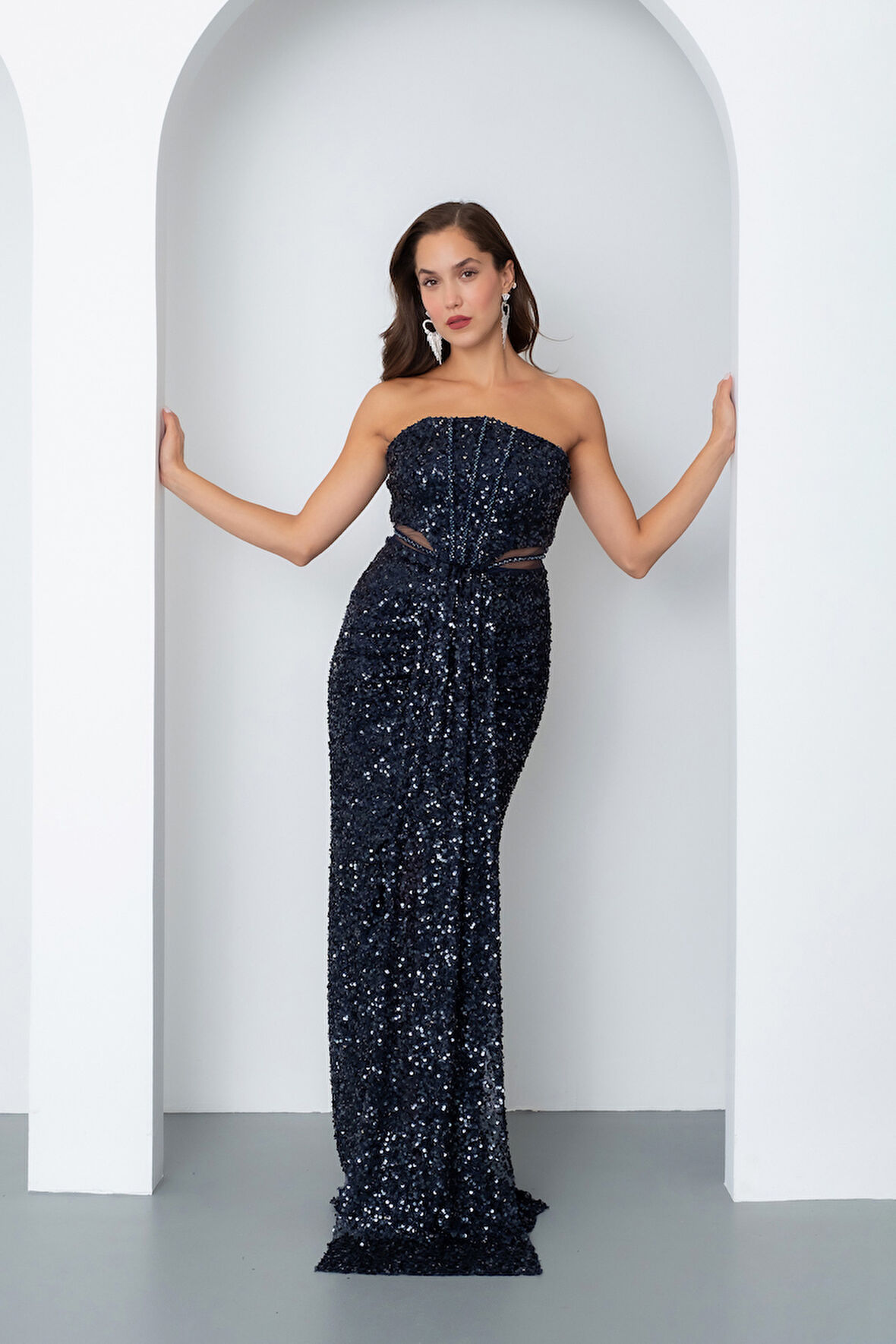 Kadın Lacivert Straplez Yırtmaçlı Uzun Abiye Elbise