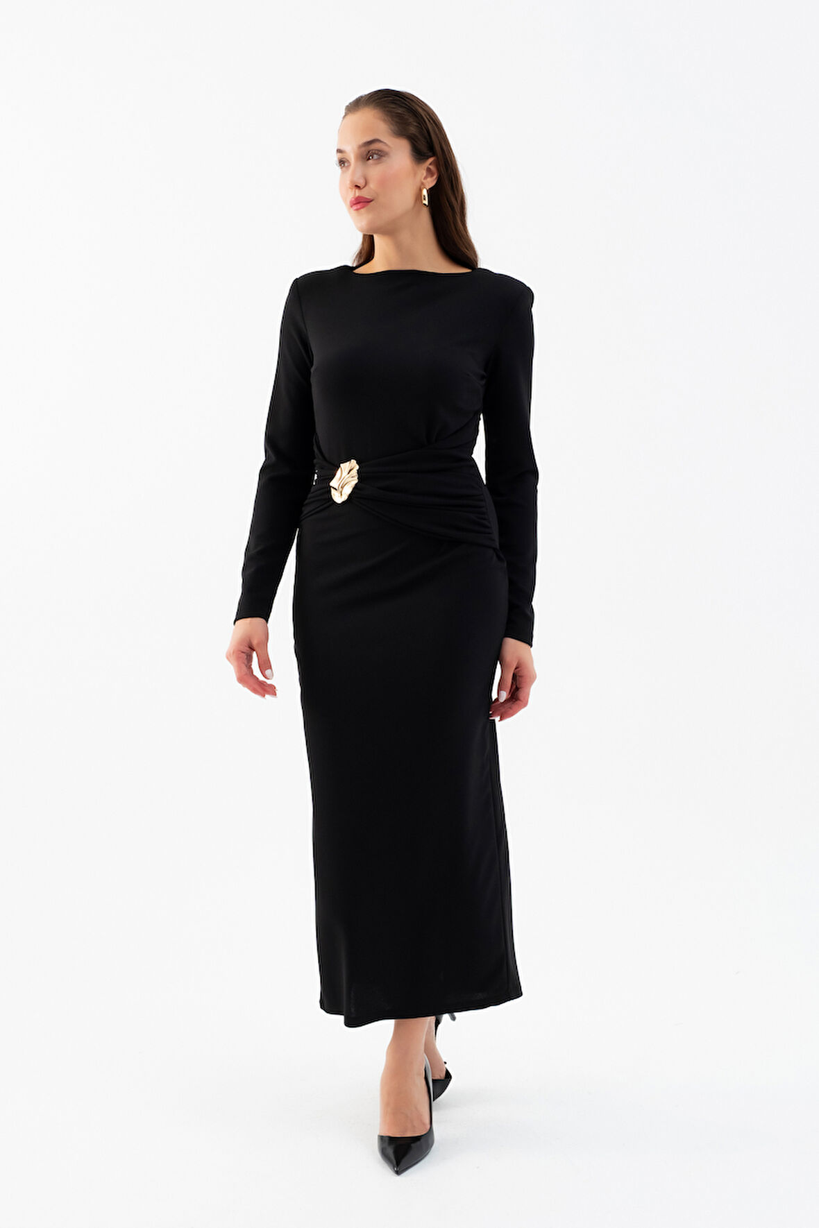 Kadın Siyah Vatkalı Bel Büzgülü Midi Elbise