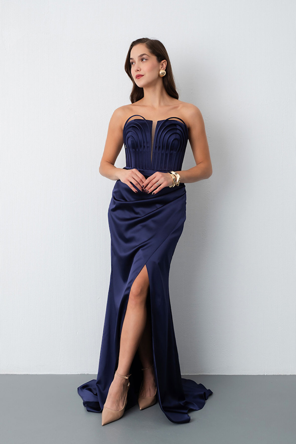 Kadın Lacivert Yaka Detay Saten Uzun Söz Nişan Abiye Elbise