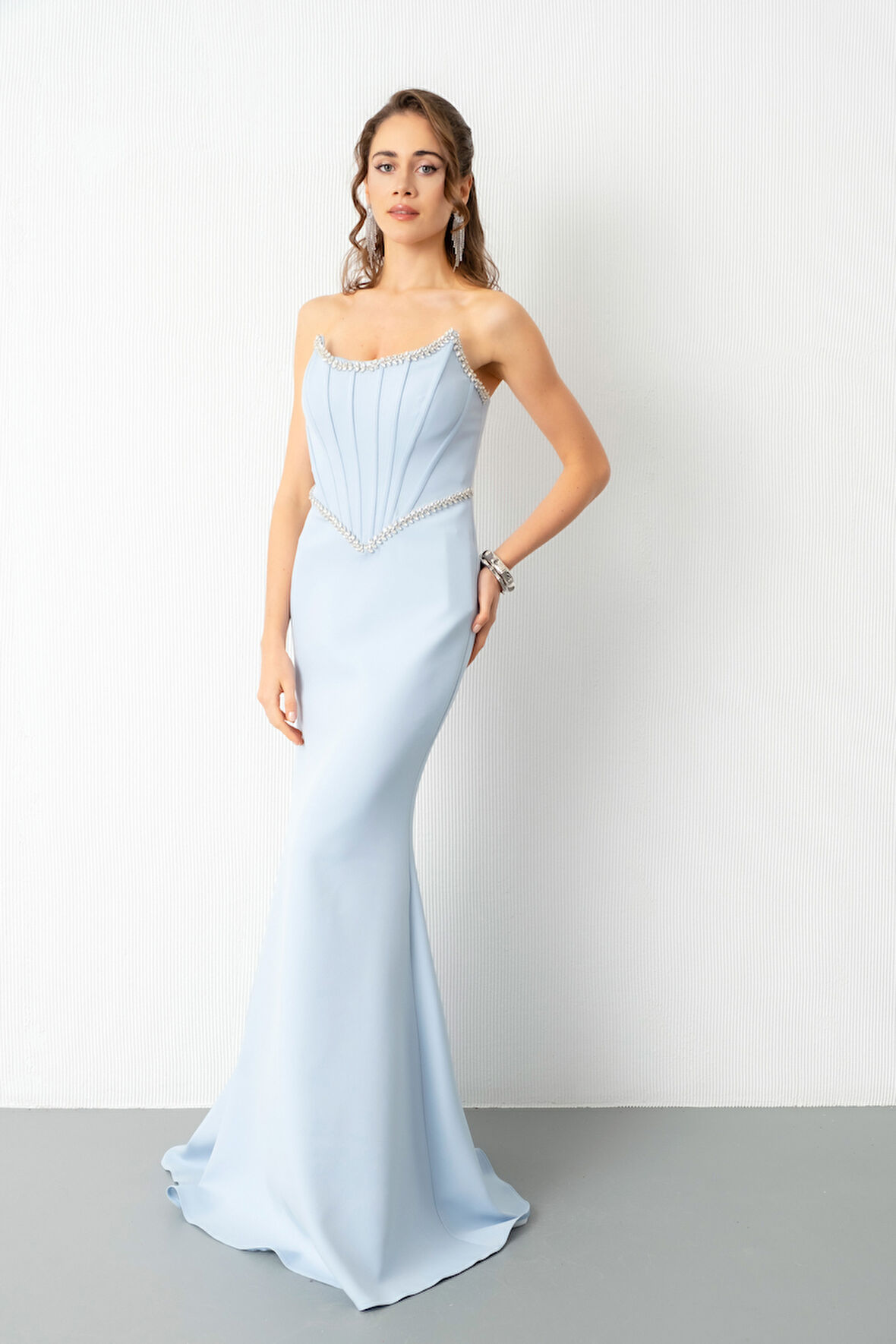 Kadın Bebe Mavi Straplez Taşlı Peplum Kesim Söz Nişan Nikah Abiye Elbise