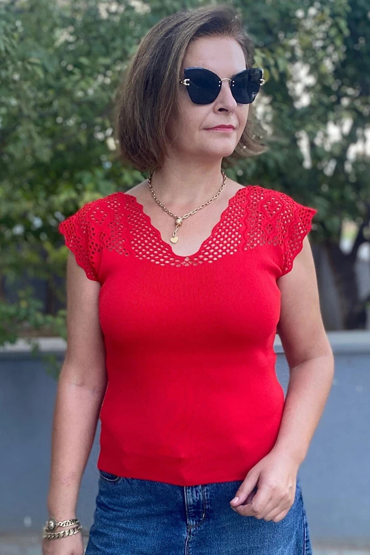 Kadın Kırmızı Sıfır Kol Ajurlu Triko Bluz