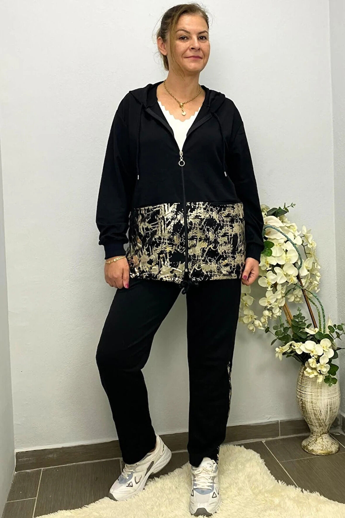 Kadın Siyah Varak Baskı Tasarımlı Takım