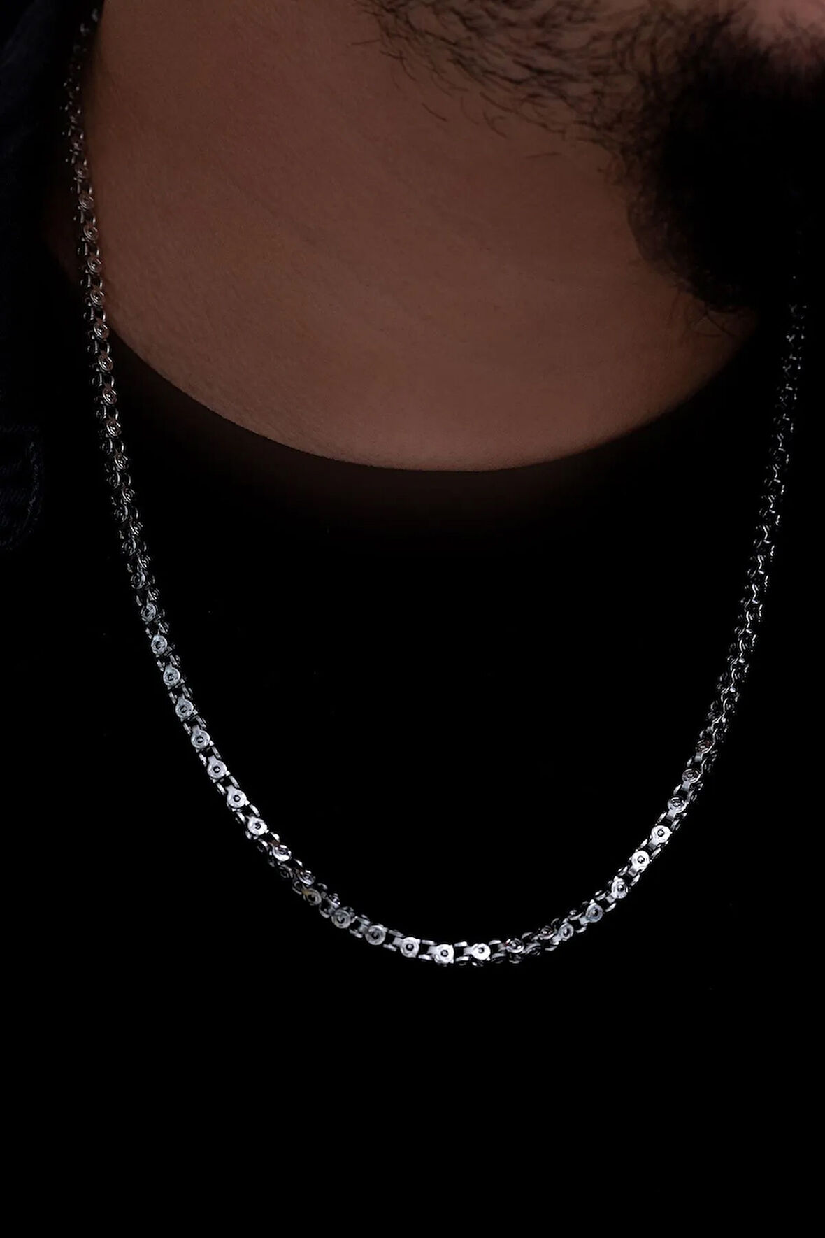 Erkek Çelik Kolye - Pullu Model Çelik Kolye