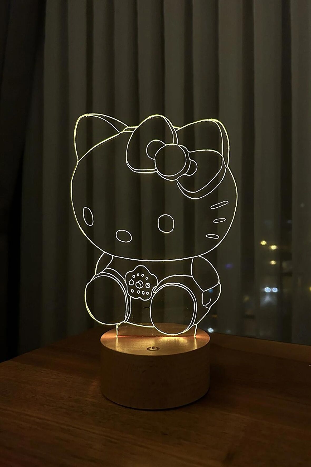 Hello Kitty Led Masa Lambası - Ahşap Taban