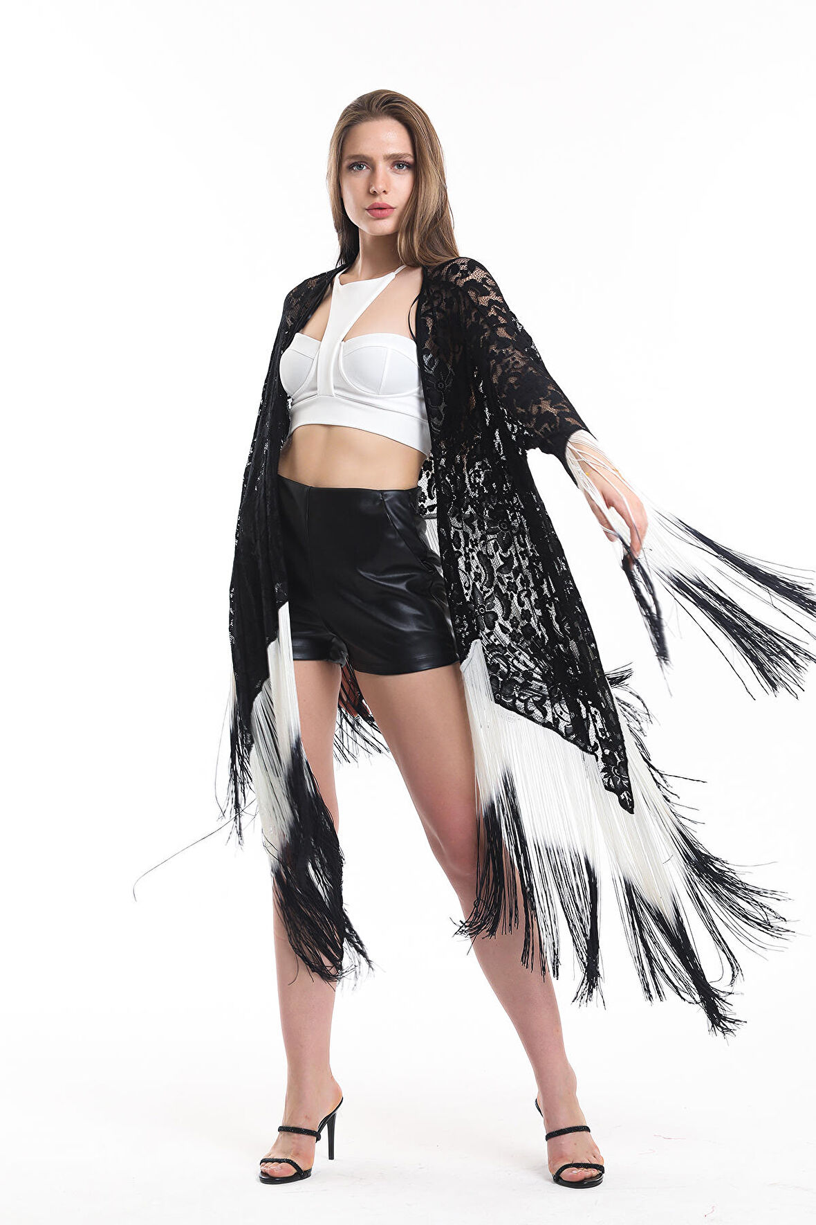 Püsküllü Kısa Dantel Kimono | Kmno 34270 EKRU SİYAH PÜSKÜLLÜ