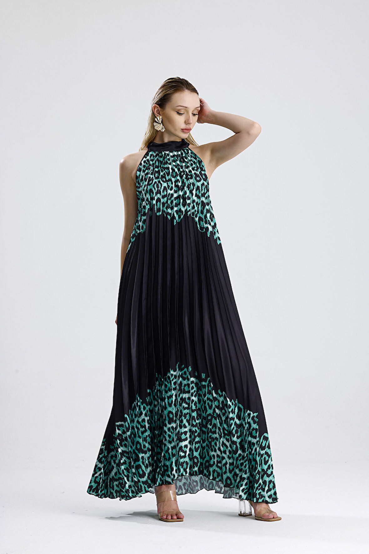 Boyundan Bağlamali Piliseli  Kolsuz Saten Elbise | Elb34513 Yeşil Leopar