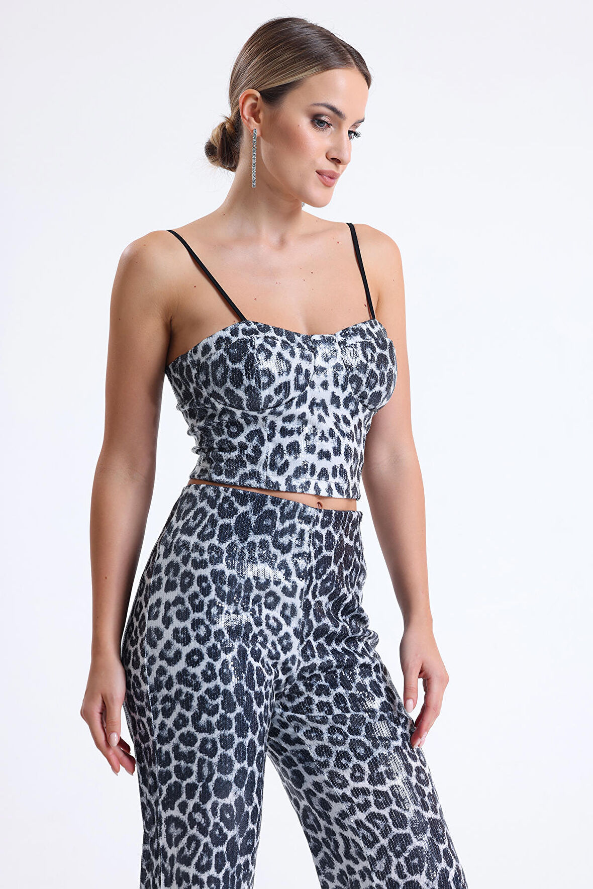 Gloplu Fermuarlı Pul Payet Bustiyer | BUS32675 Siyah Gümüş Leopar