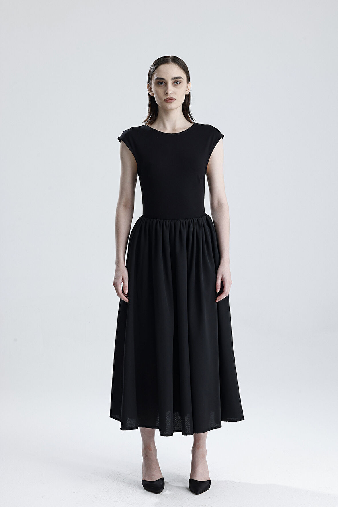 ALT TRİCOTTON ÜST LİKRALI  VİSKON BELİ LASTİKLİ KOLSUZ ELBİSE | ELB36283 Siyah