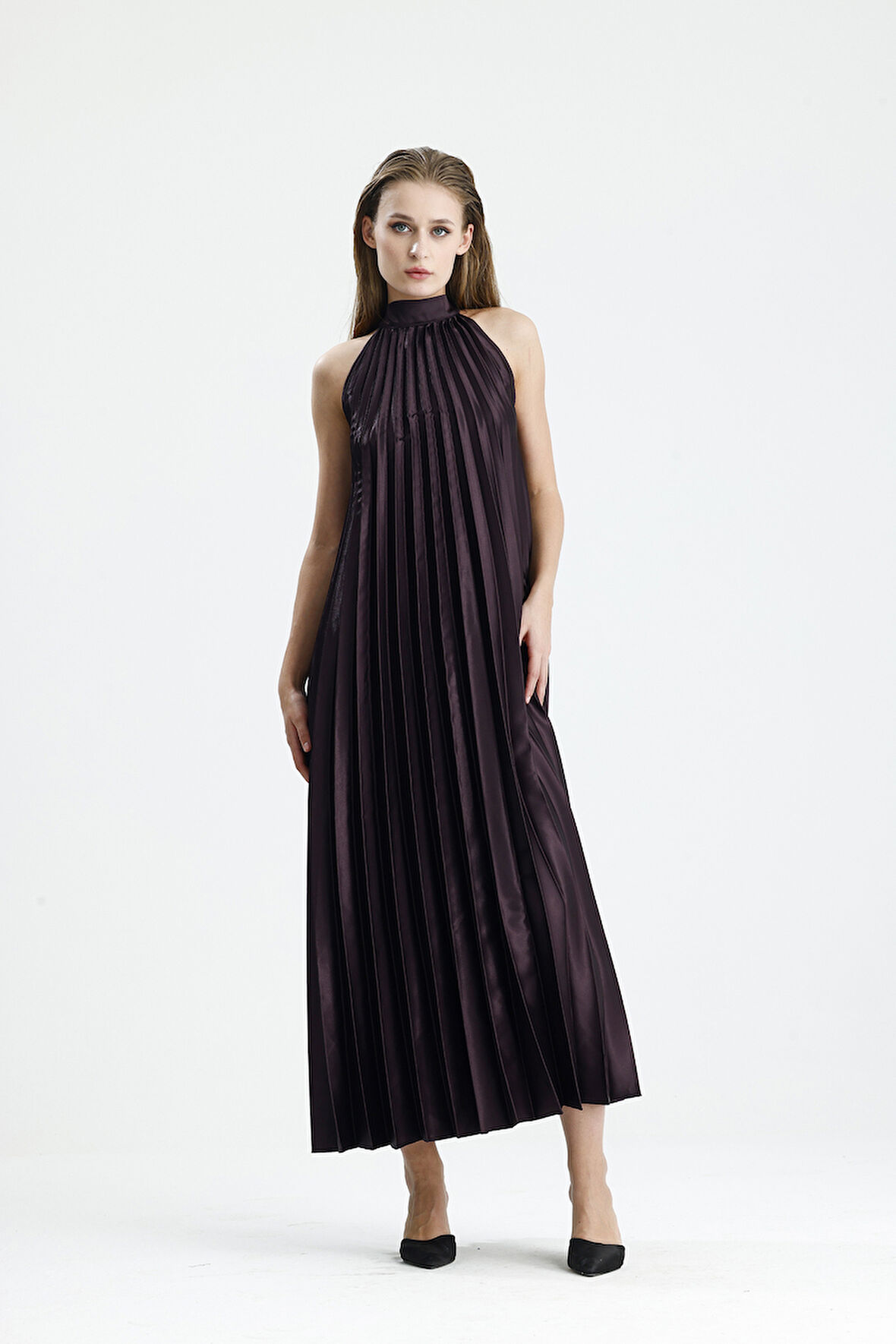 Yüksek Yaka Pile Detaylı Saten  Maxi Elbise | Elb34513 Murdum