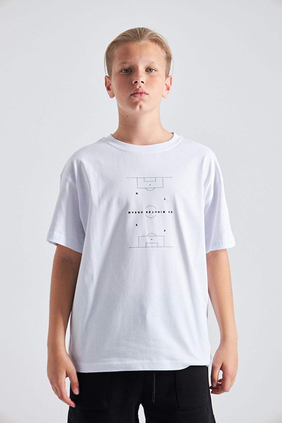 Futbol Sahası Desenli %100 Pamuk Erkek Çocuk  Oversize Tişört