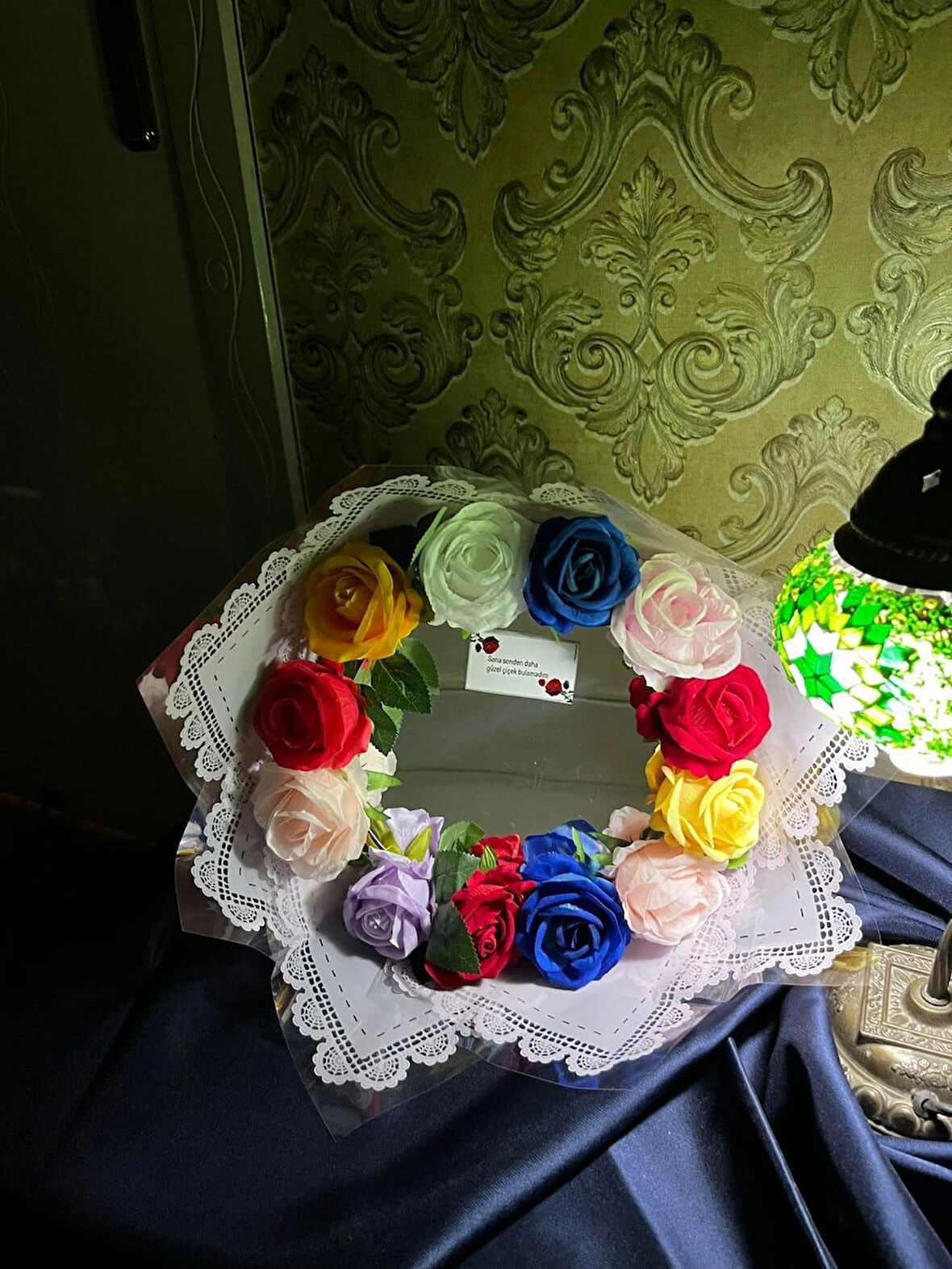 KAYZEN  LED  MAKYAJ AYNALI GÜL BUKETİ