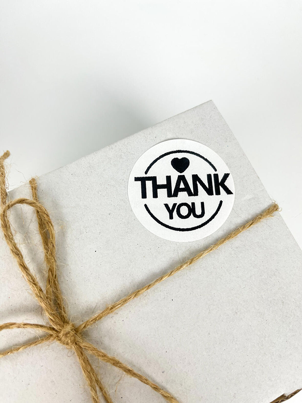 Thank You Siyah Yazı kalpli çerçeveli Yuvarlak 4 cm Yapışkanlı Etiket 120 Adet