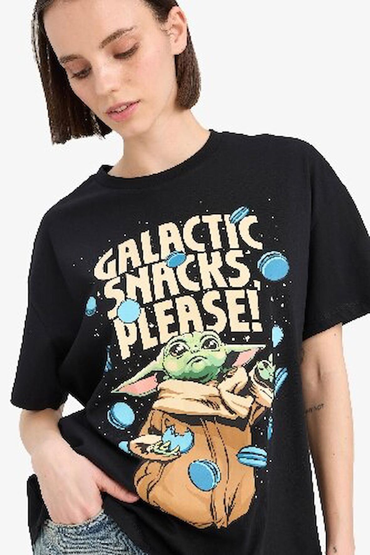 DeFacto Coool Star Wars-Mandalorian Oversize Geniş Kalıp Baskılı Kısa Kollu Tişört E6153AX25SMBK81