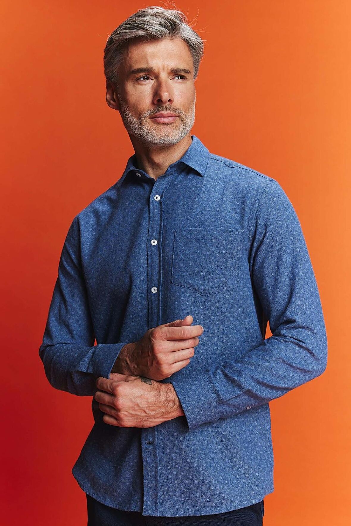 DeFacto Regular Fit Dokulu Cep Detaylı Uzun Kollu Gömlek B1872AX23AUNV261