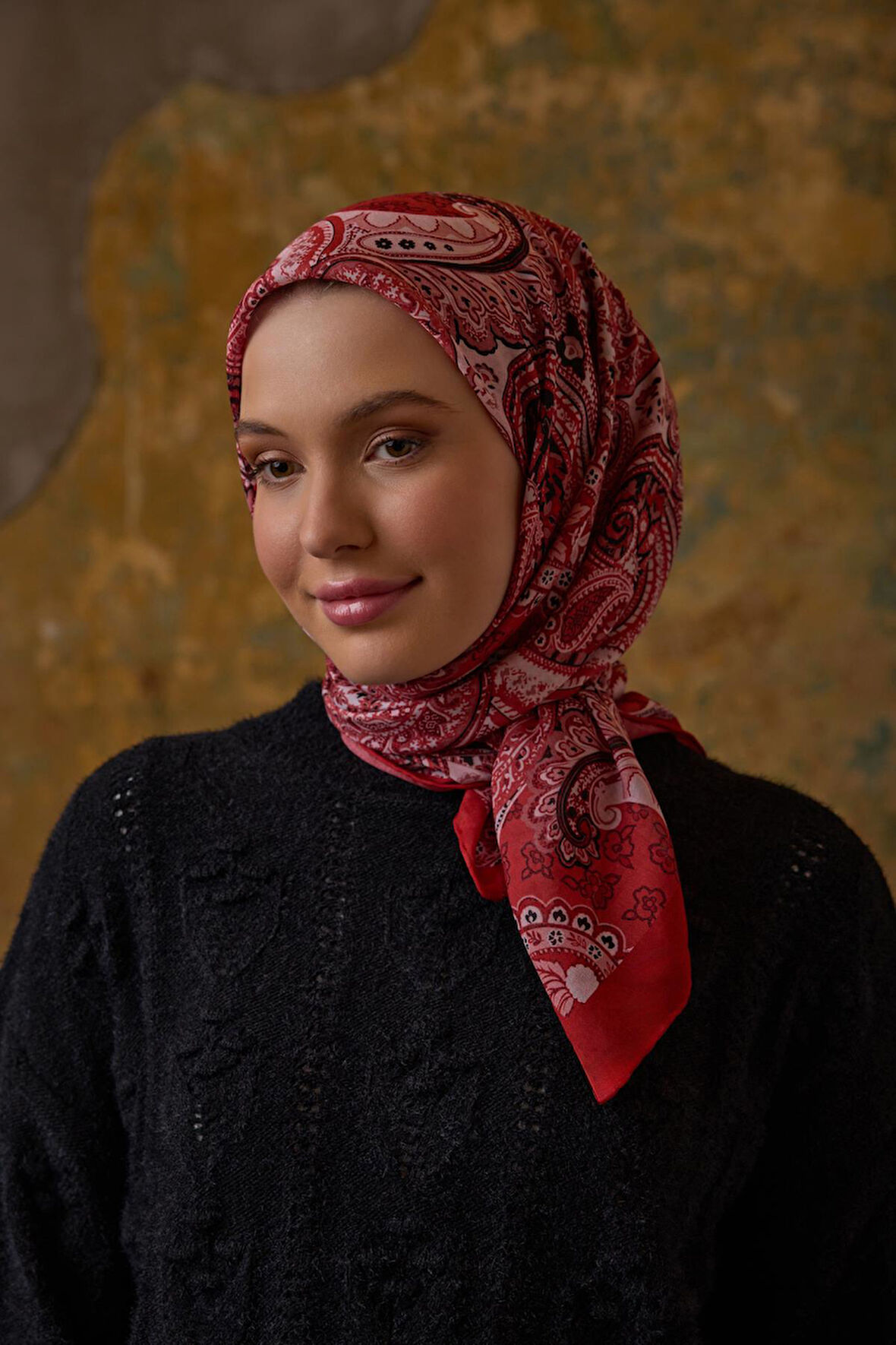 Aminenesil Şallnd İpek Pamuk Etnik Desen Eşarp Kırmızı Bej Siyah Renk