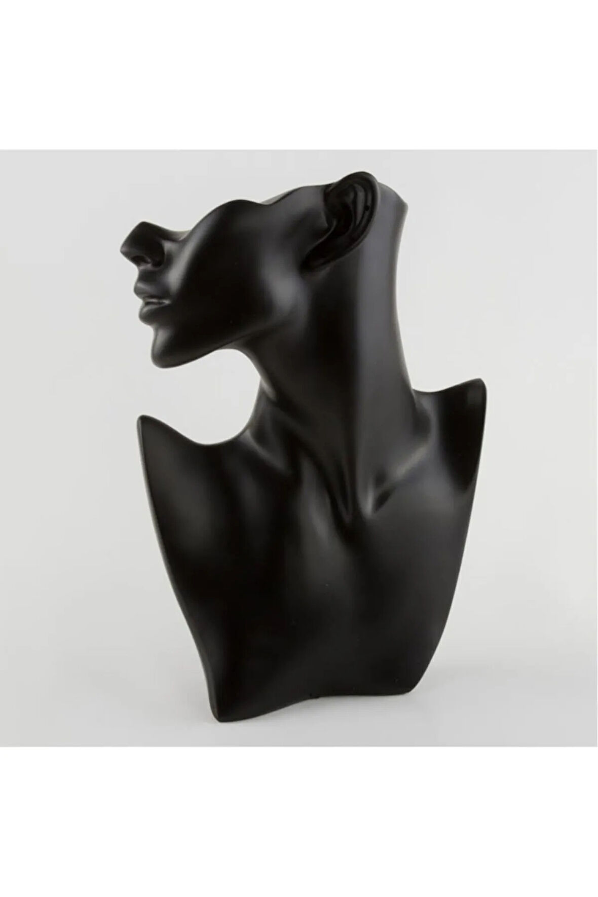 Polyester Boyalı Siyah Kolye Küpe Manken