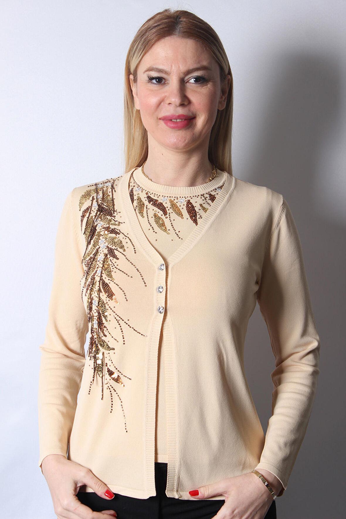 SUDE KADIN SWAROVSKİ TAŞ BONCUK İŞLEMELİ EL İŞİ İTHAL TRİKO TAKIM 7183