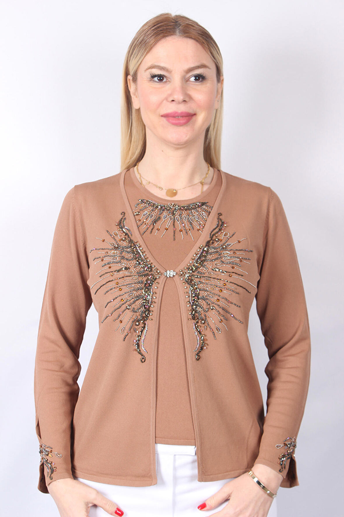 SUDE KADIN SWAROVSKİ TAŞ BONCUK İŞLEMELİ EL İŞİ İTHAL TRİKO TAKIM 7187