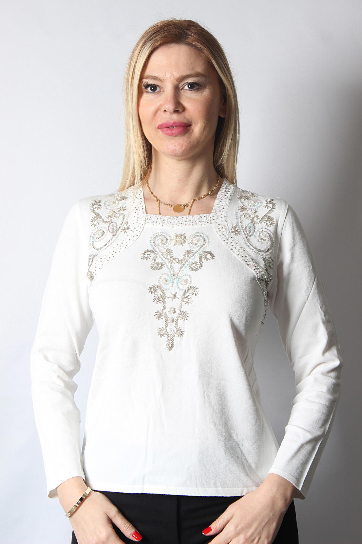 SUDE KADIN SWAROVSKİ TAŞ BONCUK İŞLEMELİ EL İŞİ İTHAL TRİKO 7163
