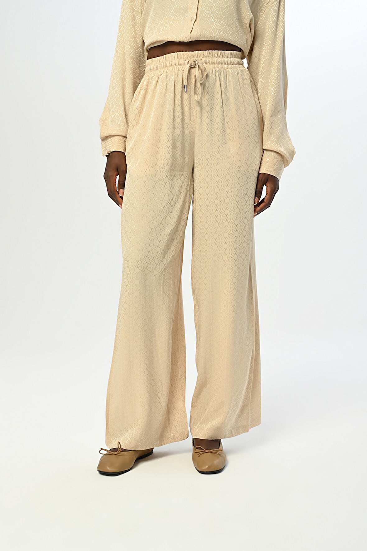 KADIN BELİ LASTİKLİ BOL PAÇA DESENLİ PANTOLON