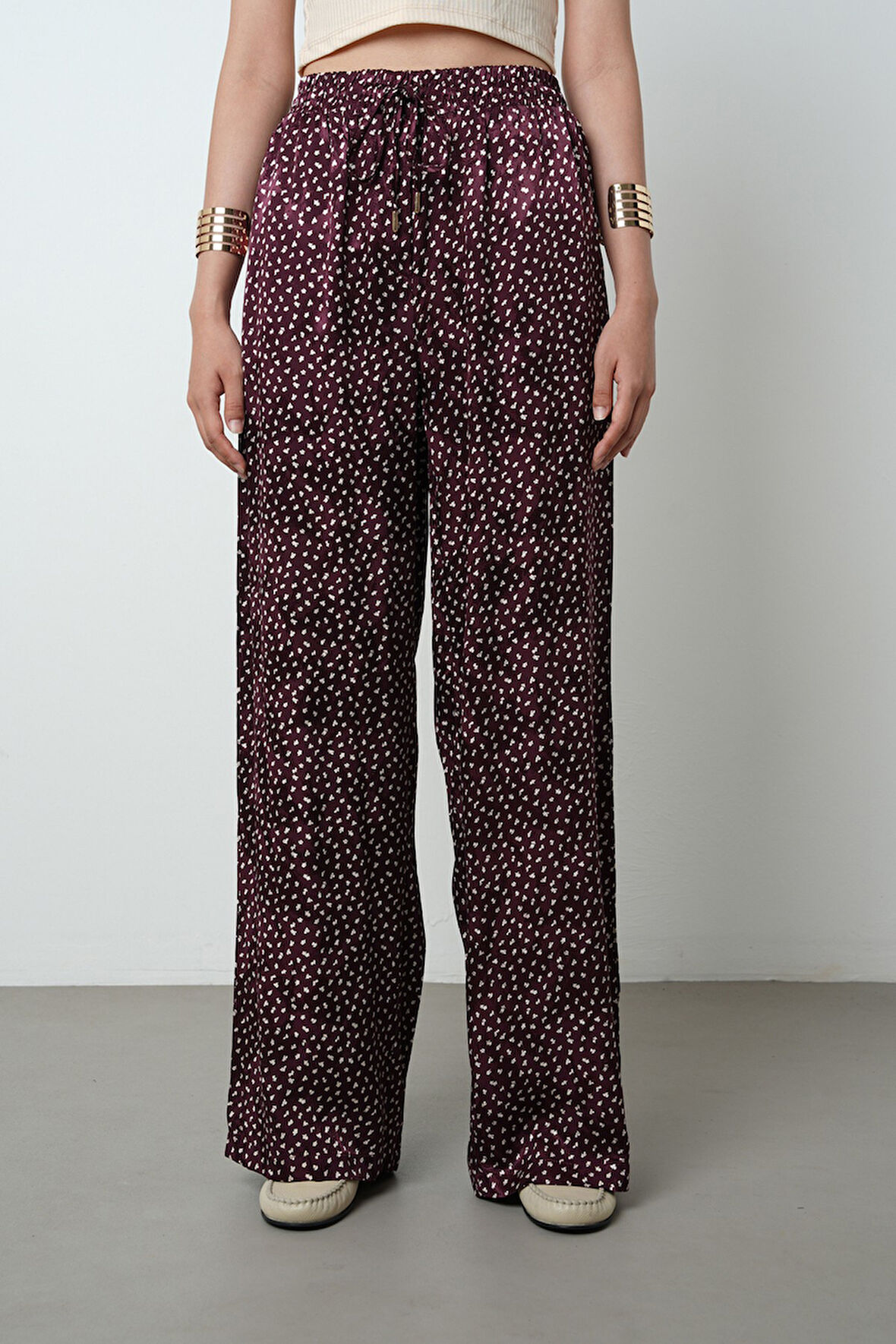 Kadın Bordo Renk Desenli Bol Paça Beli Lastikli Pantolon