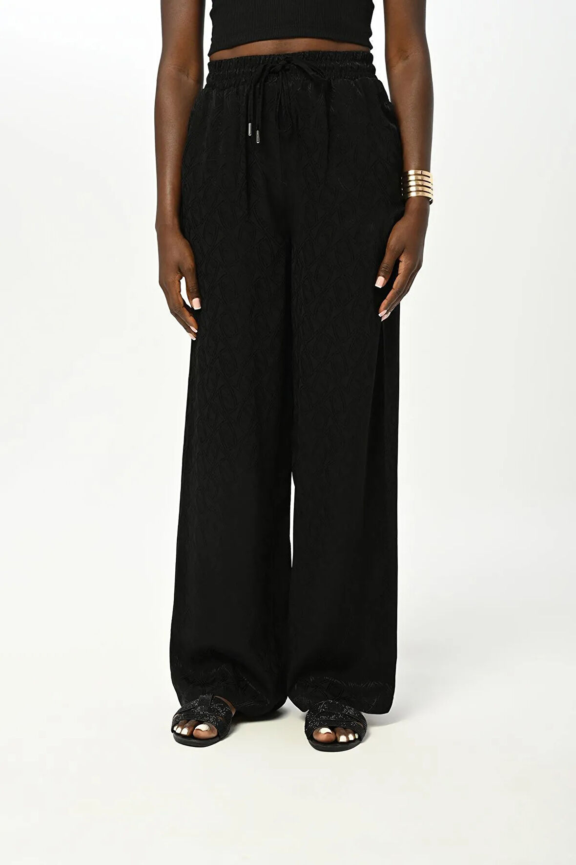 KADIN BELİ LASTİKLİ BOL PAÇA SİYAH DESENLİ PANTOLON