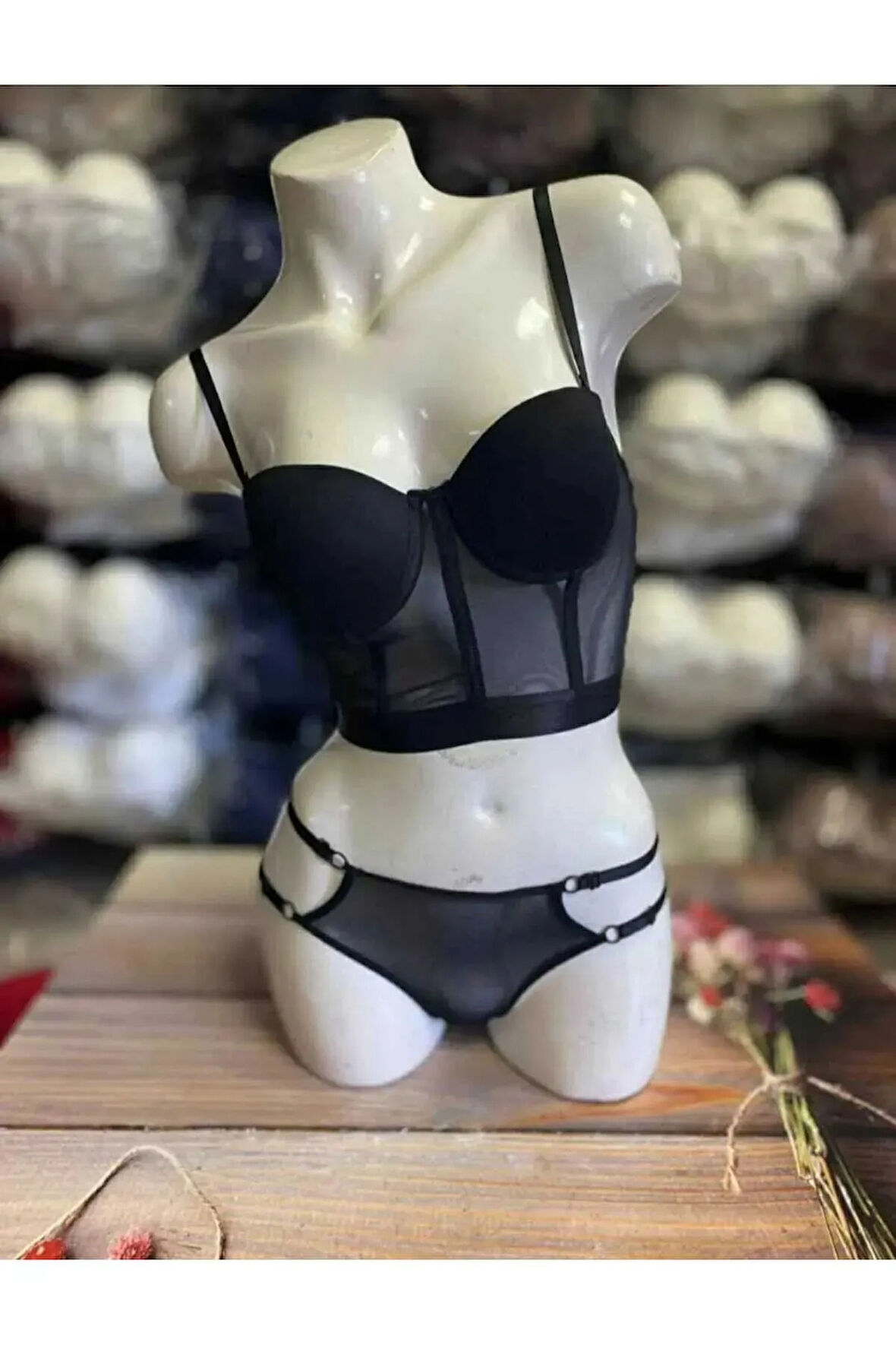 BALENLİ KORSE MODEL TÜL DETAYLI BÜSTİYER DOLGULU İÇ ÇAMAŞIR TAKIMI
