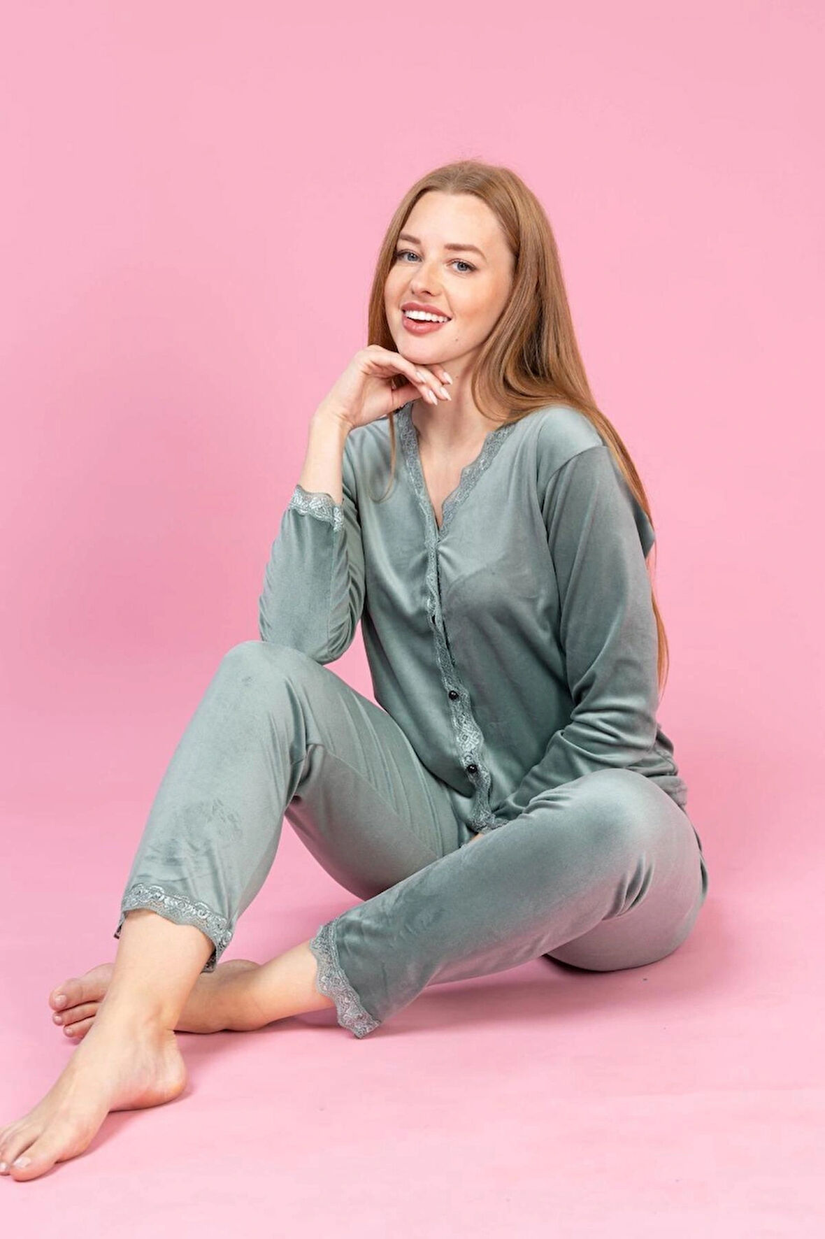 Kadın Önden Düğmeli Kadife Dantel Yaka Detaylı, Çeyizlik Su Yeşili Pijama Takımı