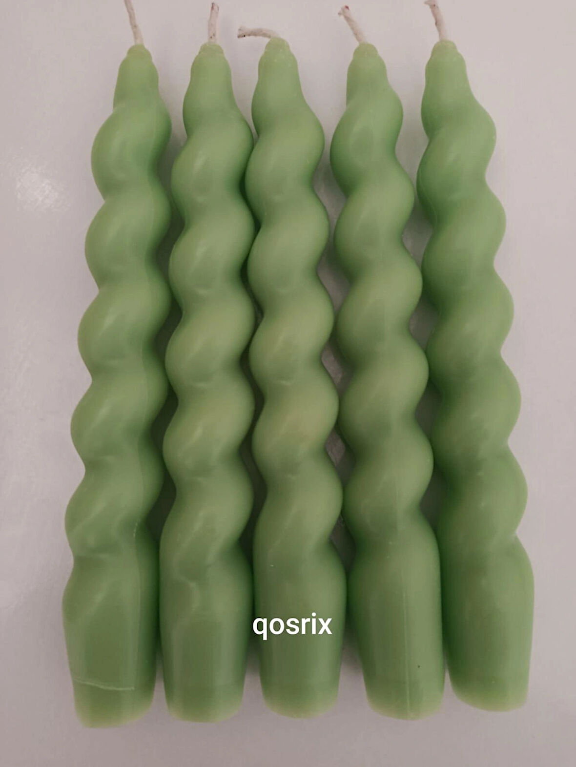 qosrix 5'li Açık Yeşil Italyan Burgulu Şamdan Soya Mumu Doğal Kokulu Uzun Çubuk Konik Burgu Spiral Mum Dekoratif