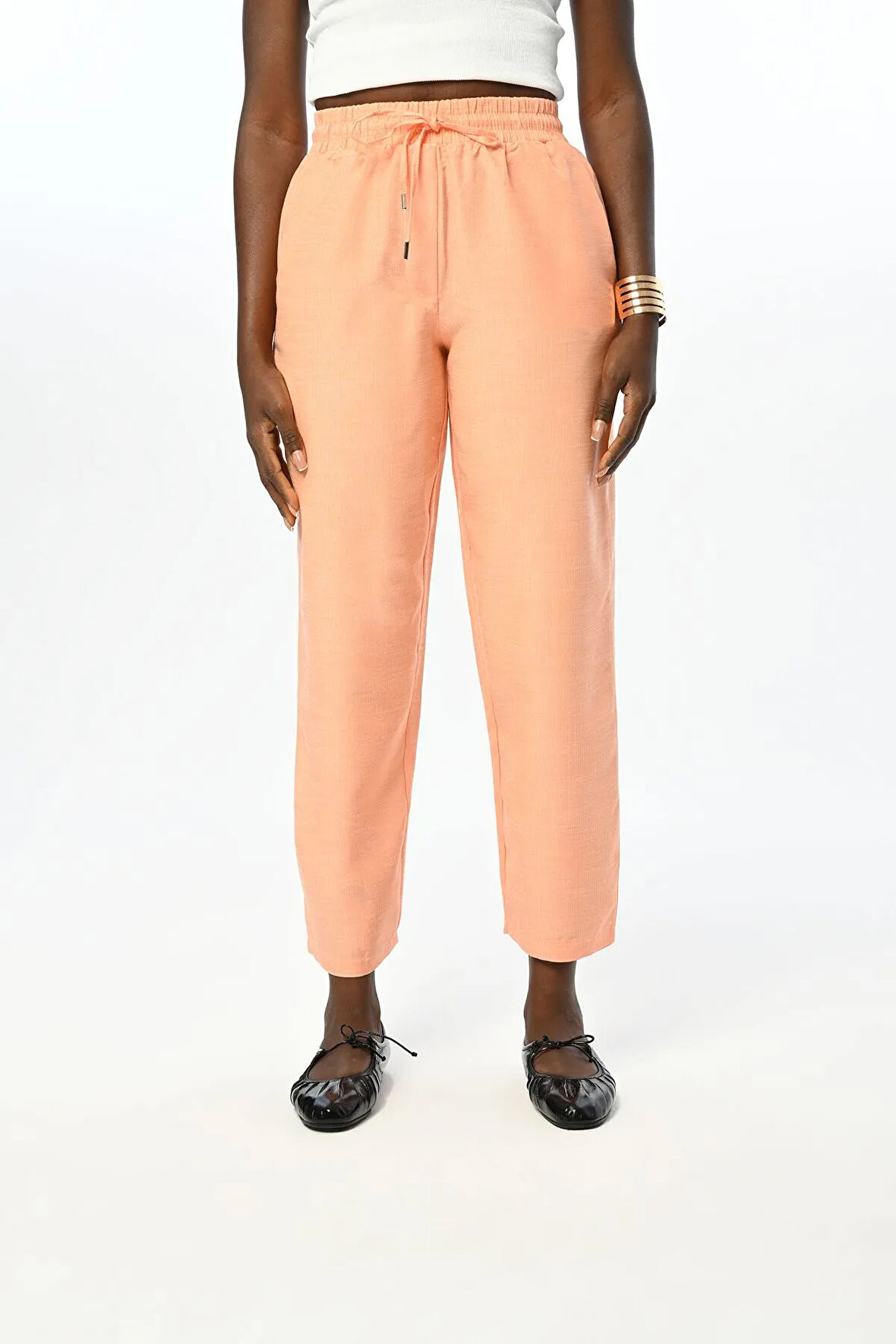 KADIN BELİ LASTİKLİ REGULAR DÜZ RENK PANTOLON