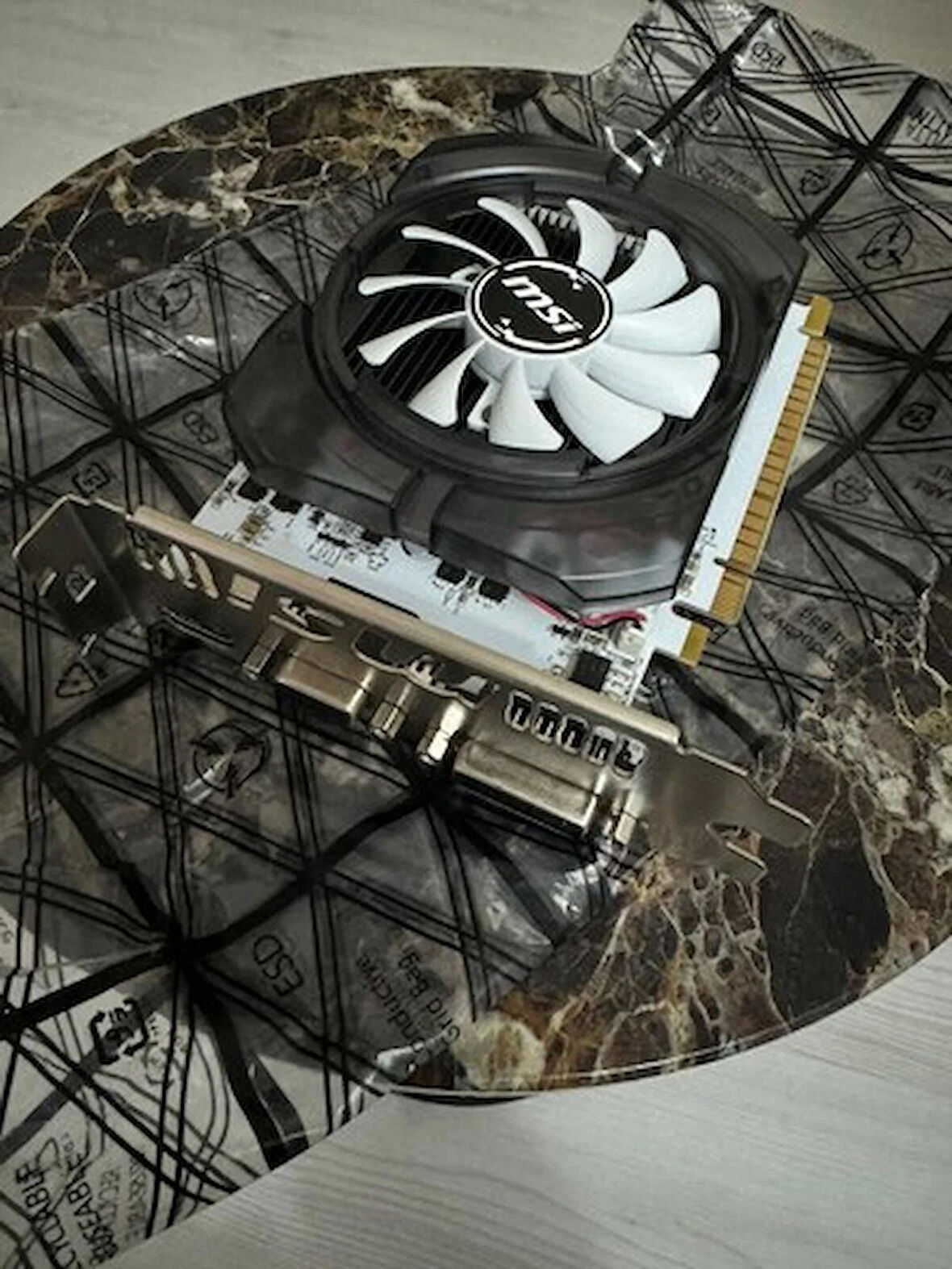 MSI Nvidia GeForce GT 730 2GB 128bit DDR3 (DX11) PCI-E 2.0 Ekran Kartı (N730-2GD3) Refrubished Yenilenmiş