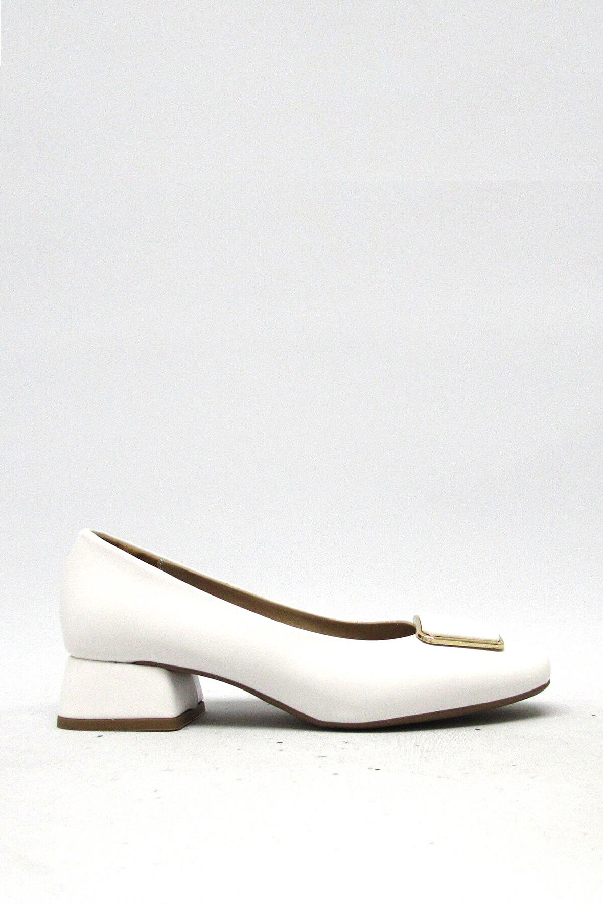 KANUGA BB2022-11 BEYAZ KADIN TOKALI TOPUKLU AYAKABI