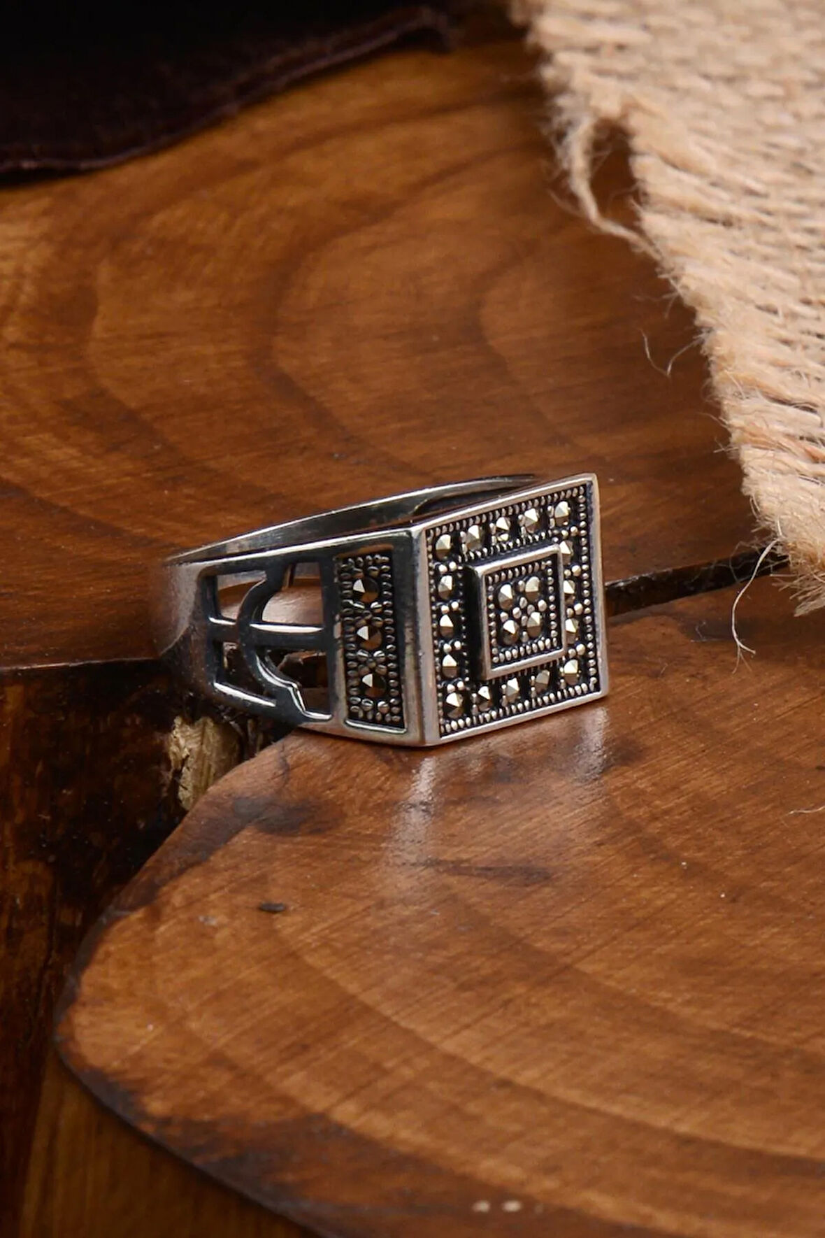 Markazit Kare Model Taşlı Erkek Gümüş Yüzük