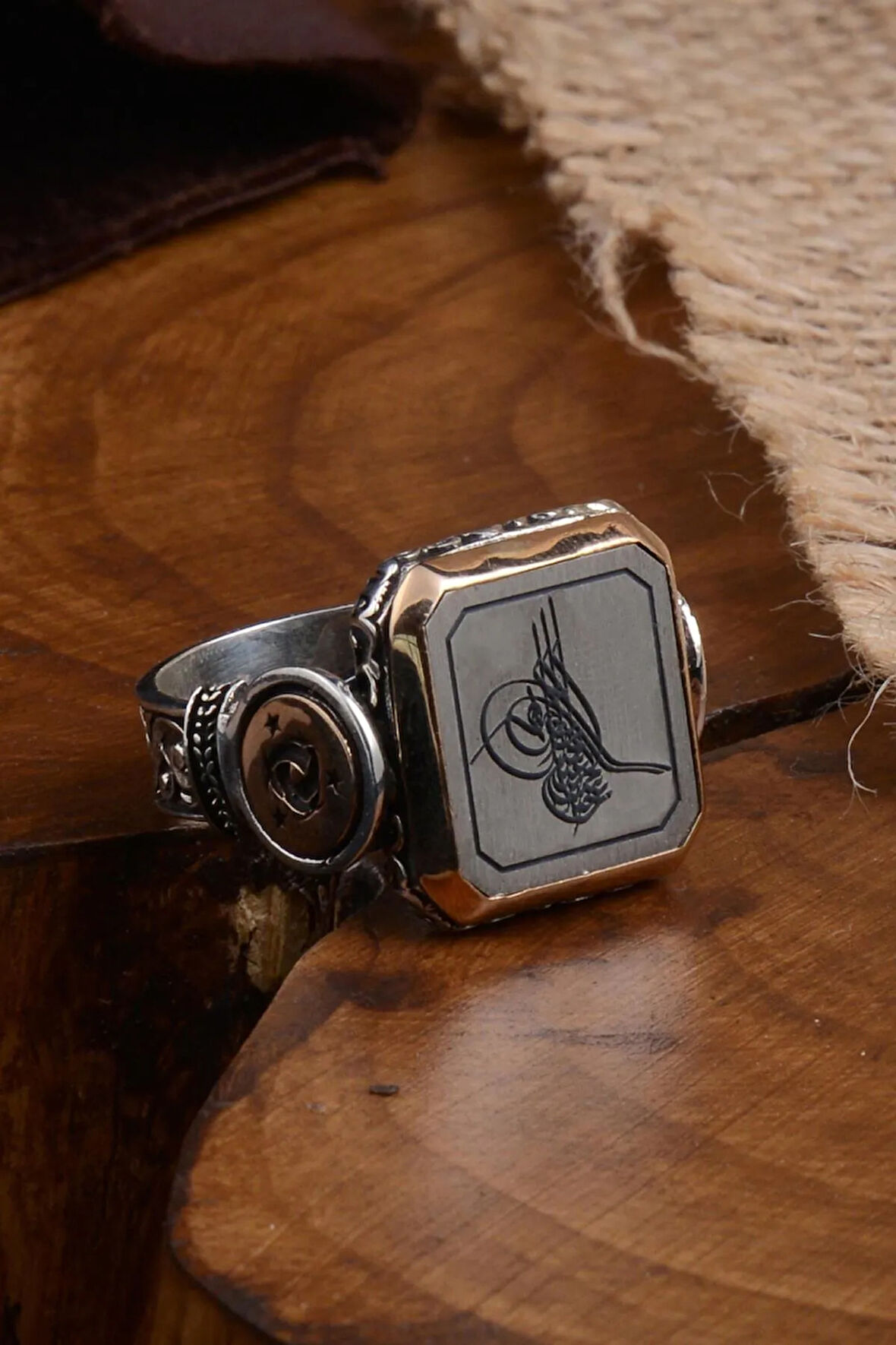 Kare Osmanlı Tuğra Model Yanı Teşkilat-ı Mahsusa Desenli Erkek Gümüş Yüzük