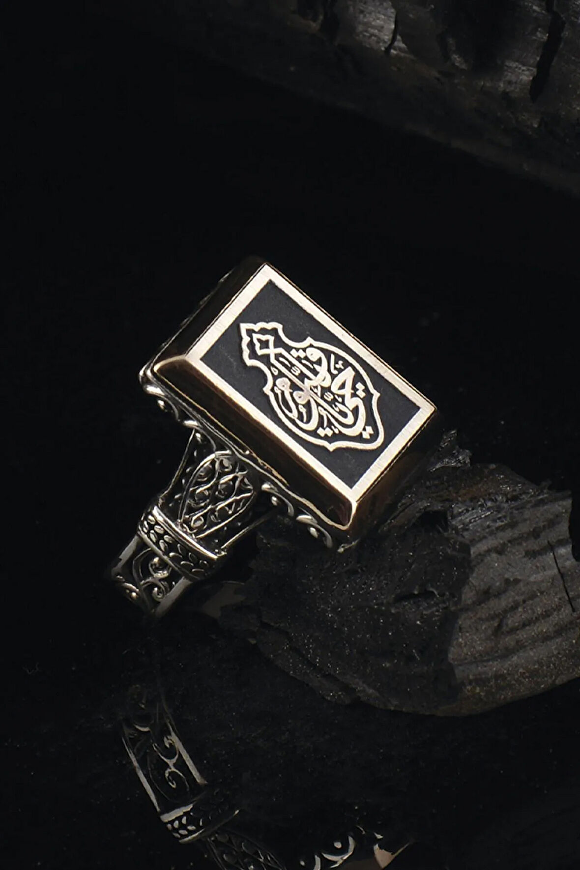 Kişiye Nasihat Olarak Ölüm Yeter Yazılı Kare Model Gümüş Erkek Yüzük Gyznashtolm-gms