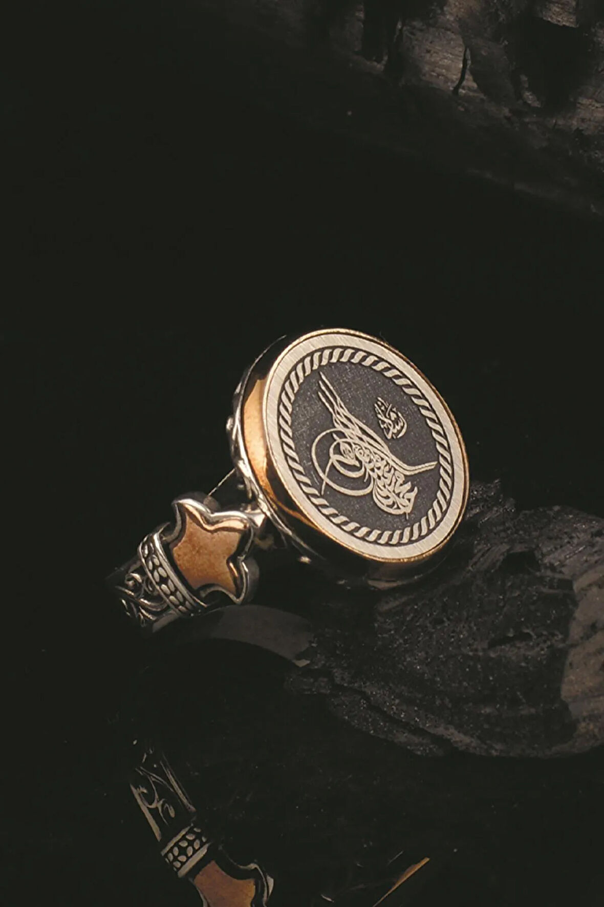 Osmanlı Tuğra Işlemeli Kenarları Motifli 925 Ayar Erkek Gümüş Yüzük Gyzottomant-gms